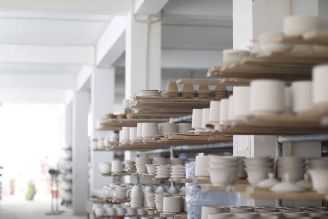 陶瓷胚體烘干，選用高溫烘干除濕機(jī)