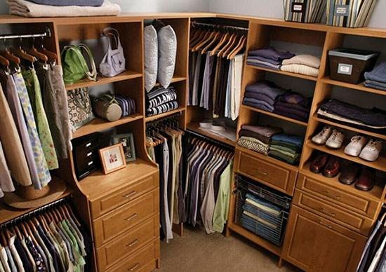 回南天，我家地板都長蘑菇了，還去什么菜市場呀